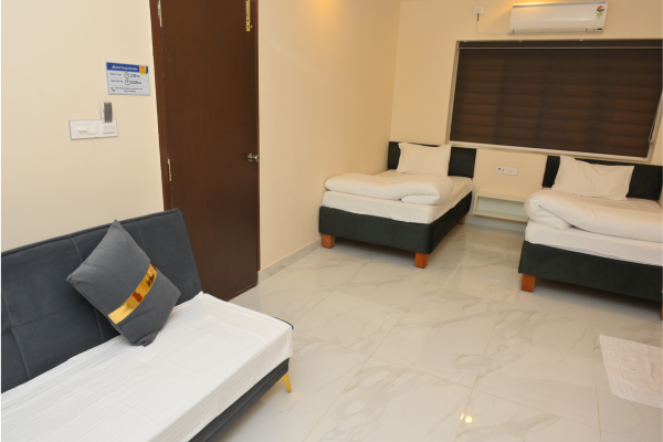 1 BHK Living